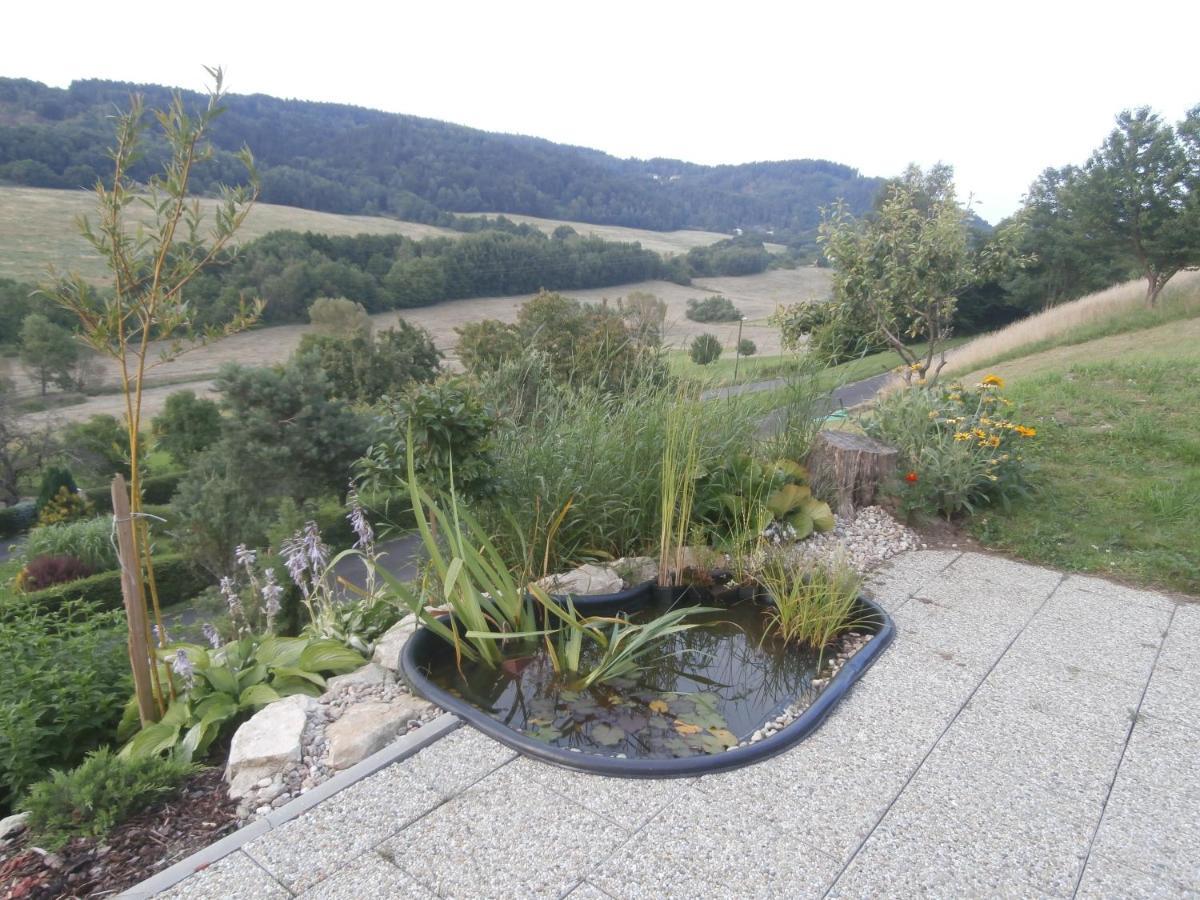 Villa Charming House With Beautiful Landscape Frýdštejn Esterno foto