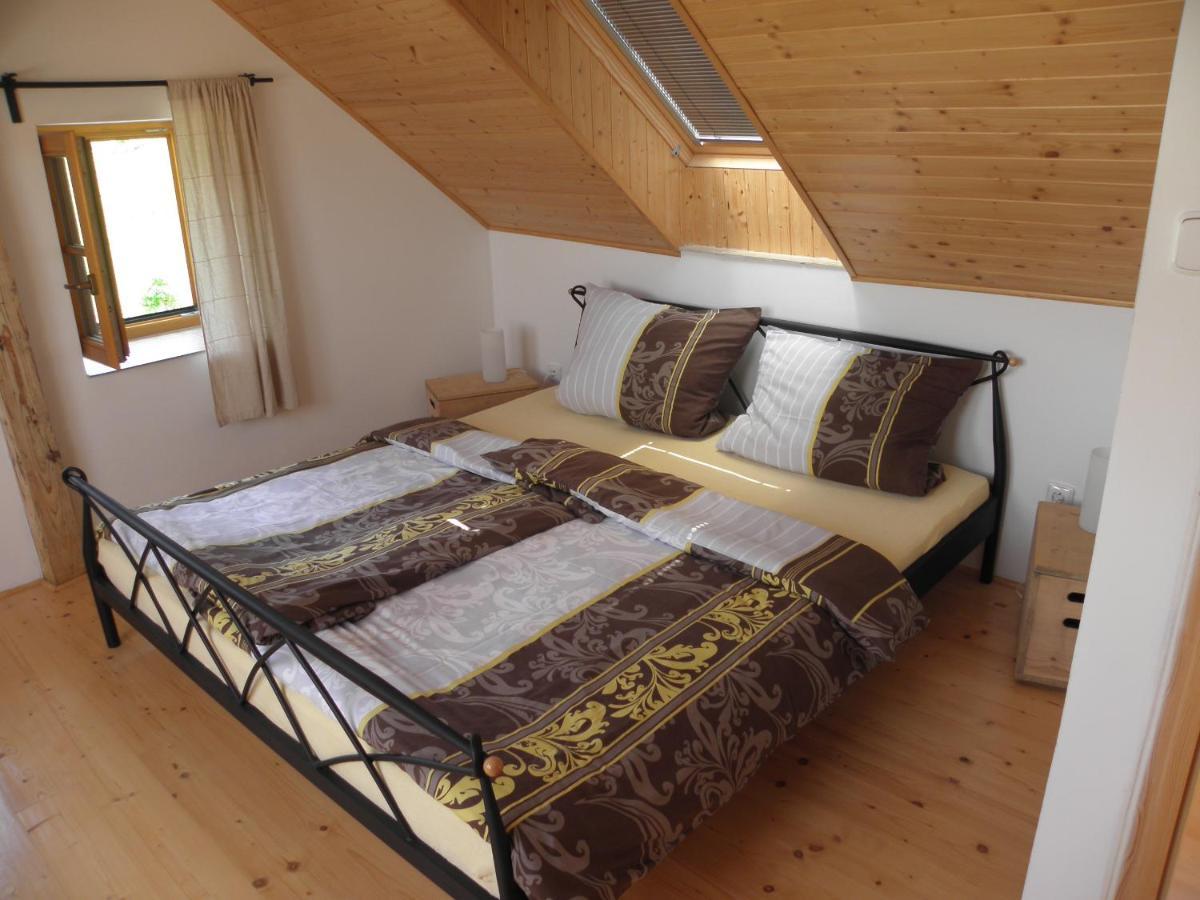 Villa Charming House With Beautiful Landscape Frýdštejn Esterno foto