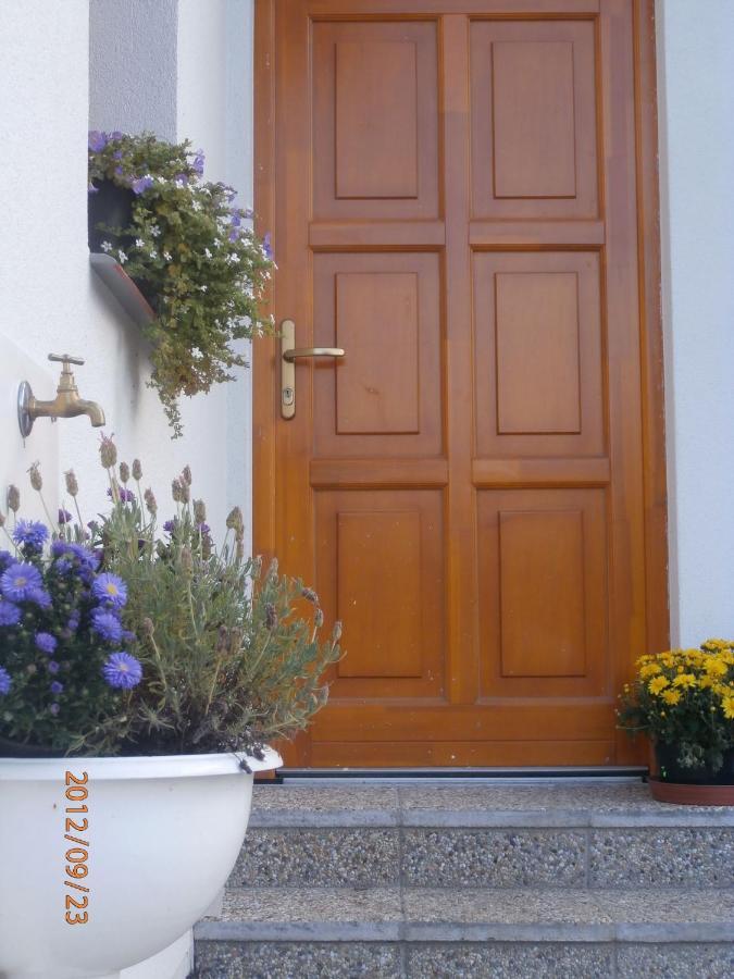 Villa Charming House With Beautiful Landscape Frýdštejn Esterno foto
